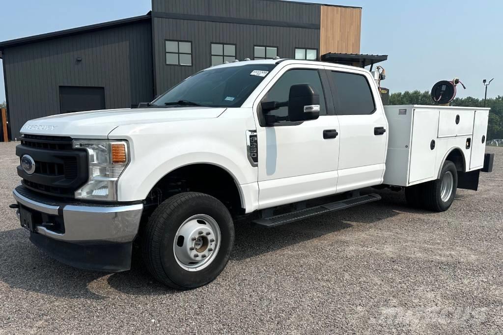 Ford F 350 XL SD 履带起重机