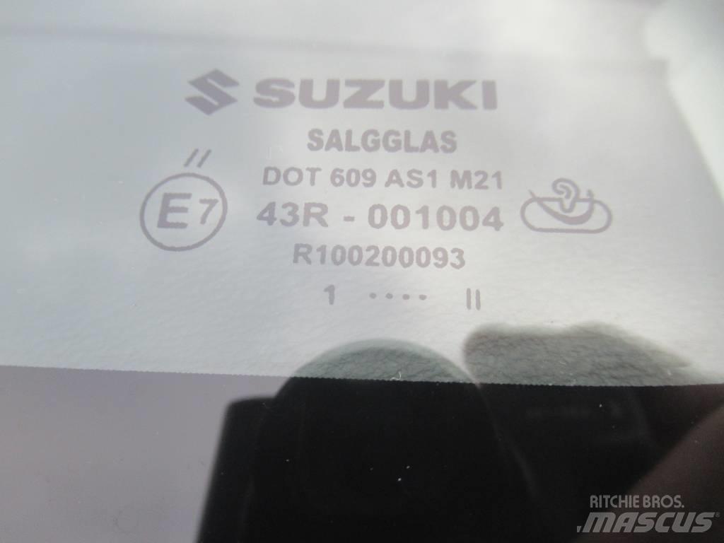 Suzuki Vitara 汽车