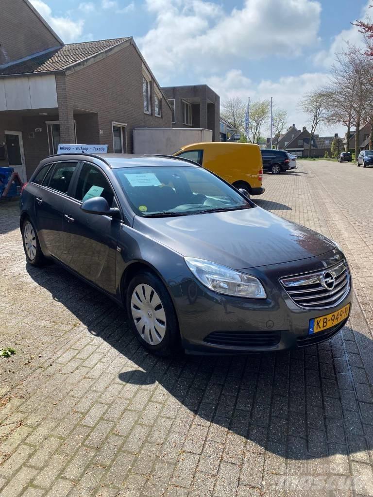 Opel Insignia 汽车
