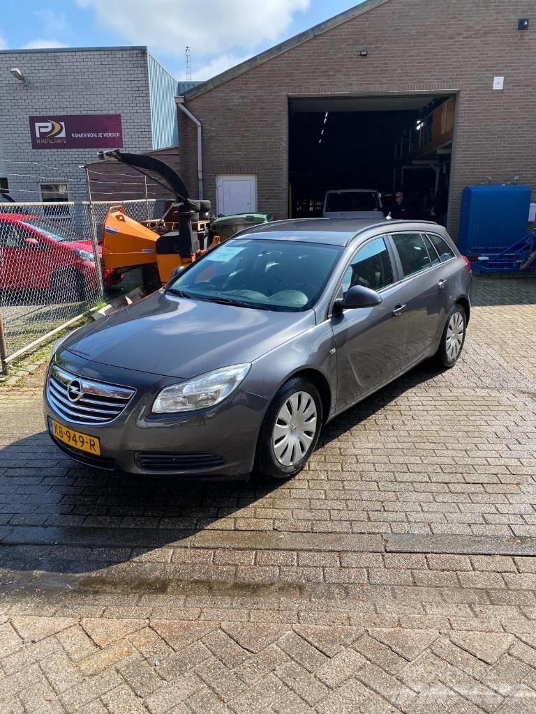 Opel Insignia 汽车