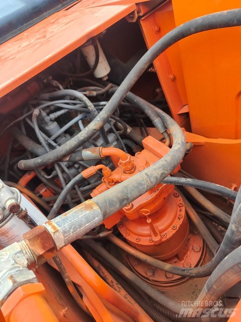 Doosan 220 LC-7 履带挖掘机