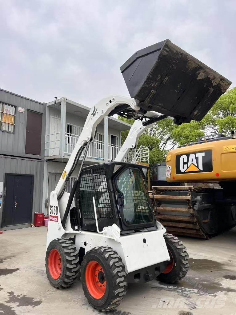 Bobcat S 160 滑移装载机