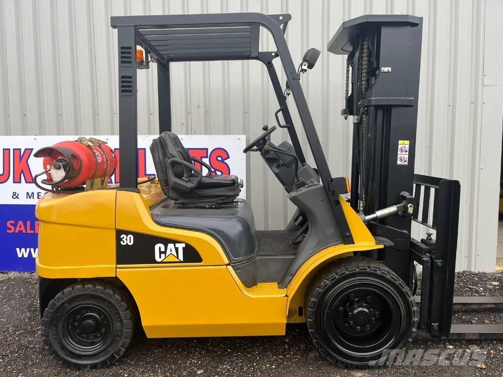 CAT GP30NT 天然气叉车