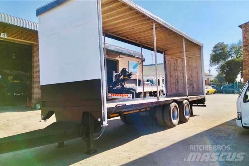  Custom Curtainside 其他拖车
