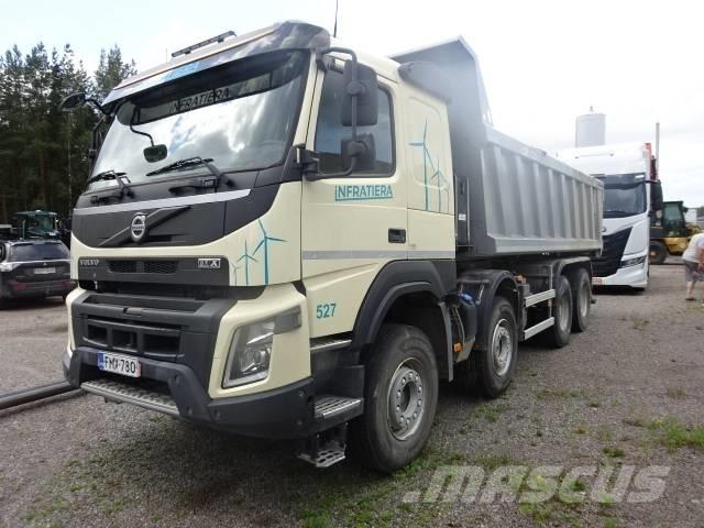 Volvo FMX 8x4 自卸式货车