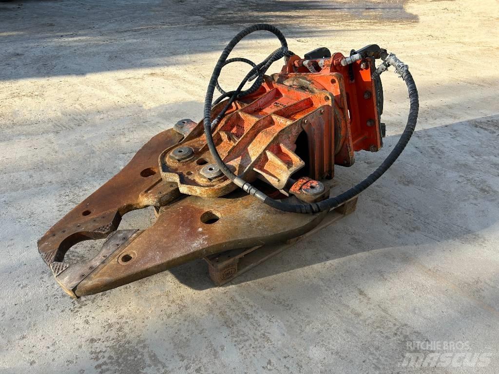 NPK S 16 液压剪