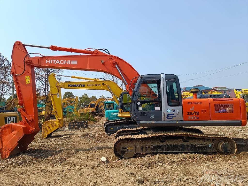 Hitachi ZX 240 履带挖掘机