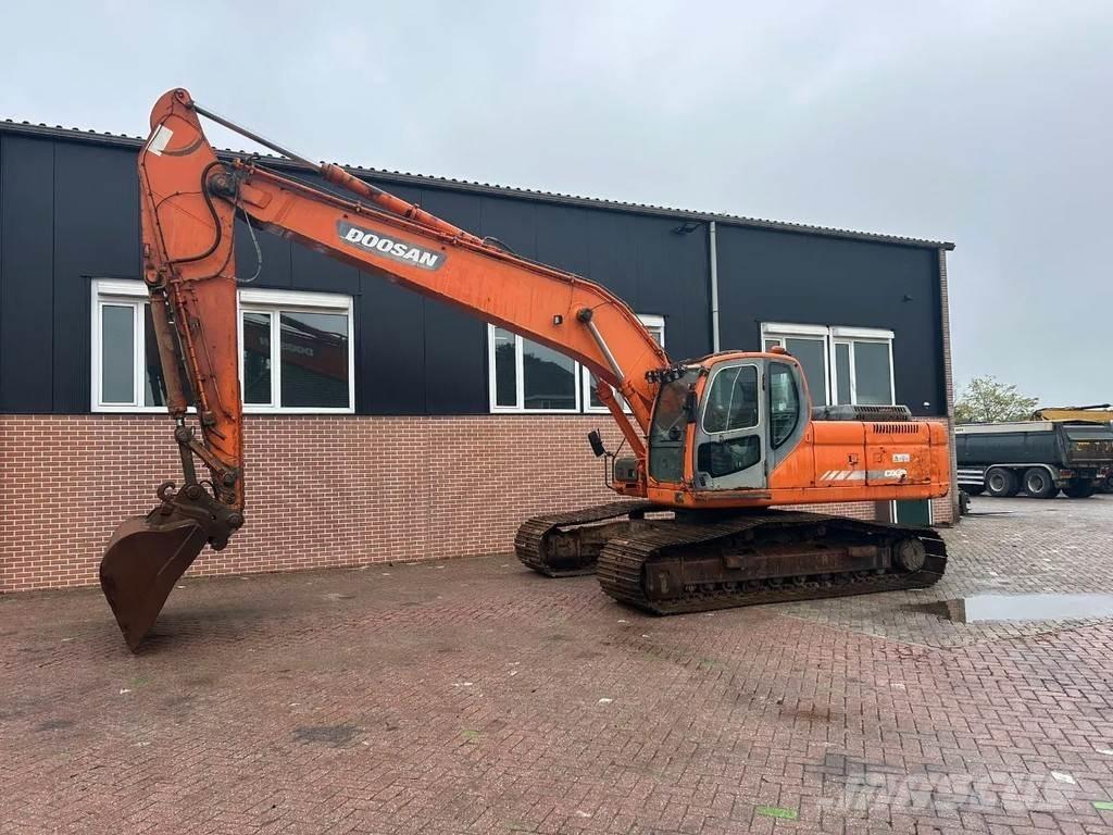 Doosan DX255LC 履带挖掘机