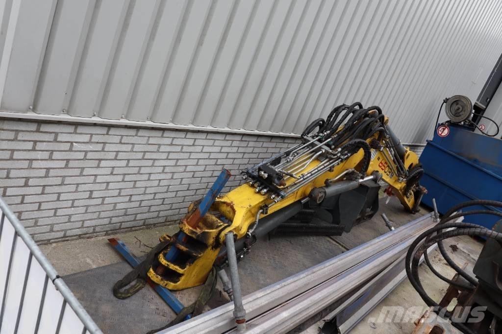 Wacker Neuson 6503 吊杆和铲斗