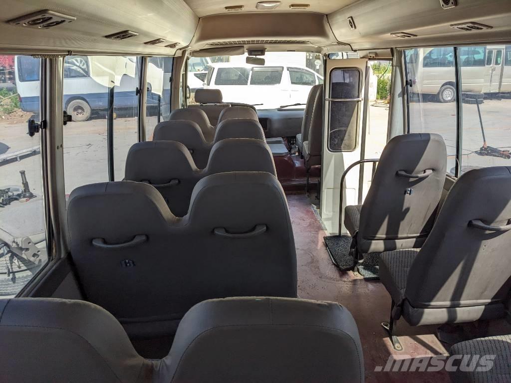 Toyota Coaster Bus 迷你巴士