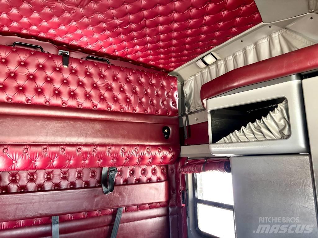 Kenworth W 900 牵引车