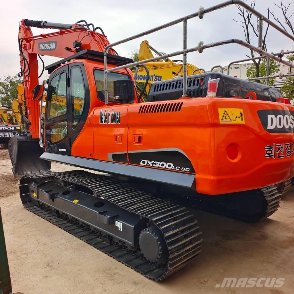 Doosan DX 300 LC-9C 履带挖掘机