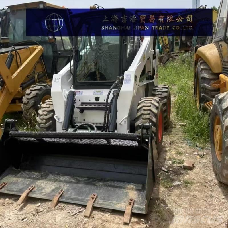 Bobcat S 300 滑移装载机