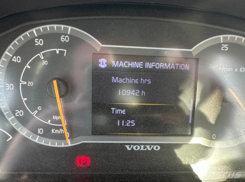 Volvo L 260 H 轮式装载机