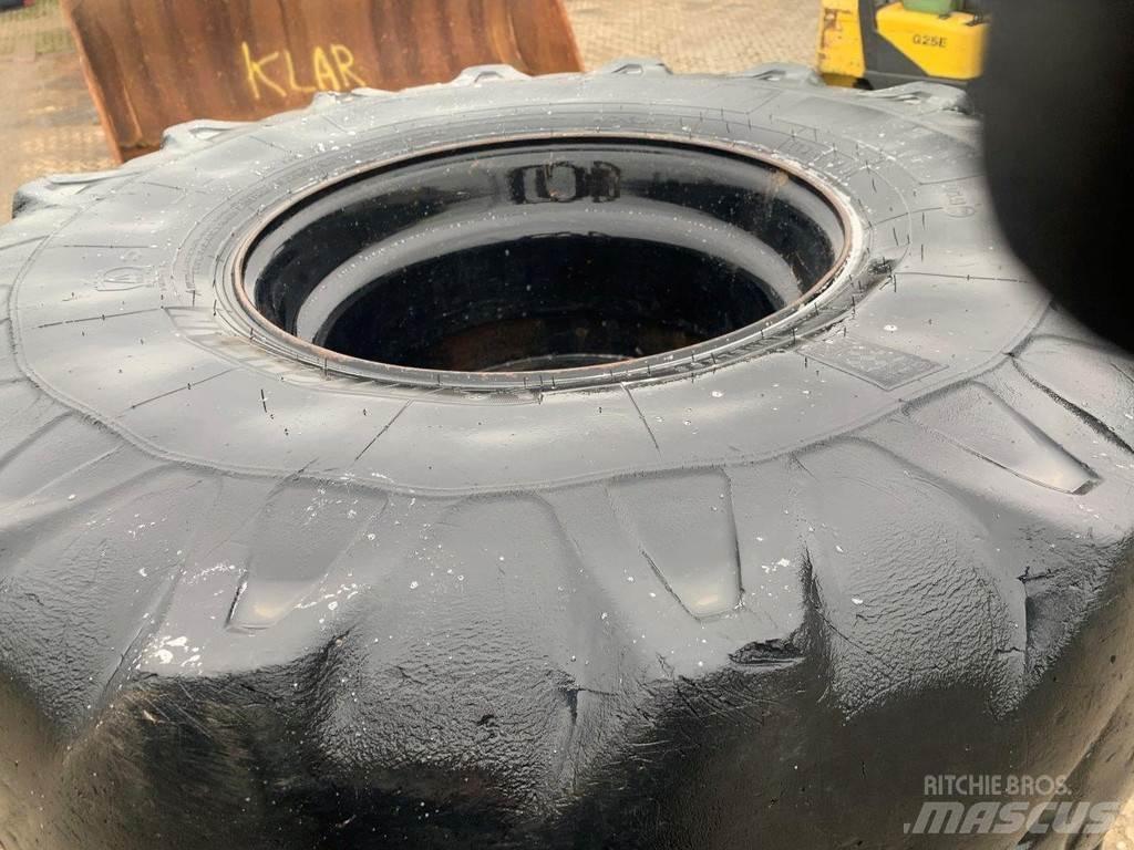 Michelin XF 轮胎、车轮和轮圈