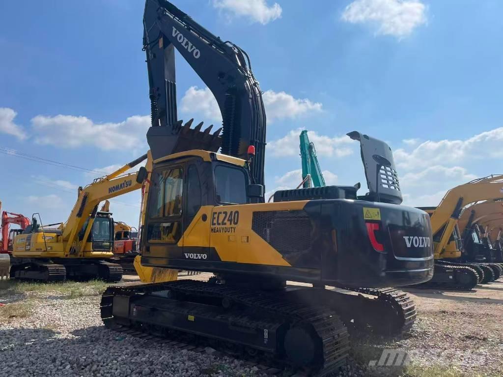 Volvo EC 240 履带挖掘机