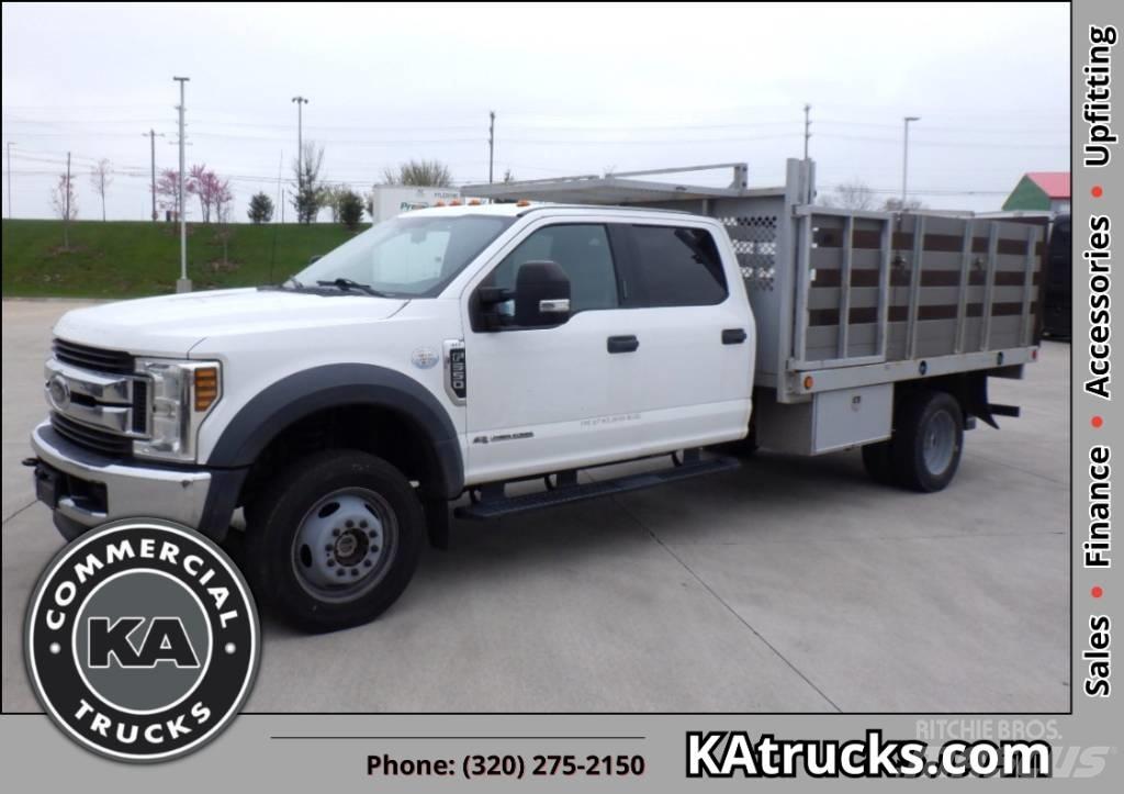 Ford F 550 XLT SD 平板栏板货车