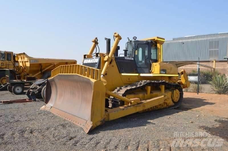 Komatsu D155-5 履带式推土机