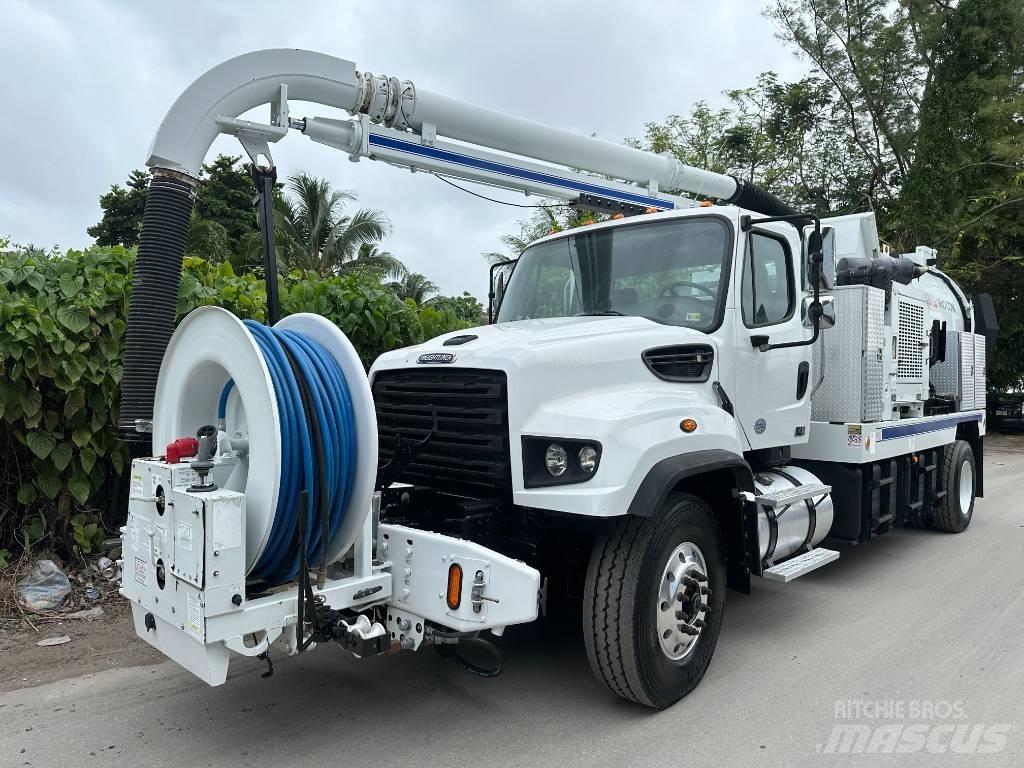 Freightliner 114 SD 组合/真空油槽车