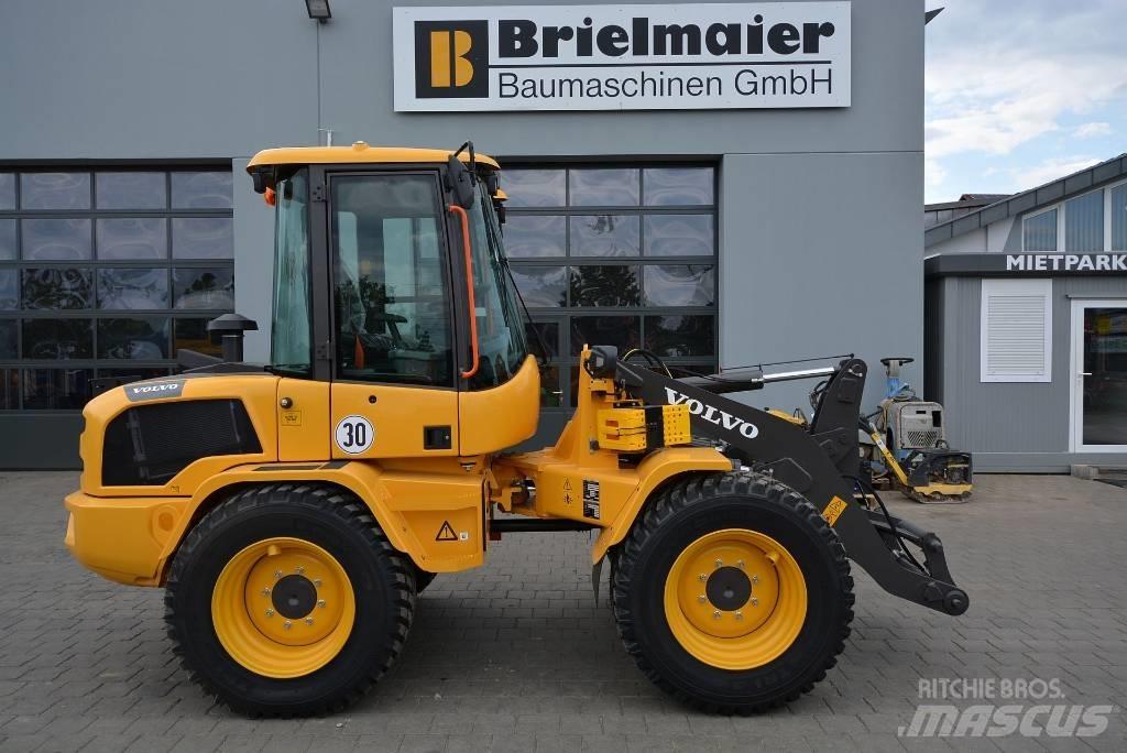 Volvo L 35 HS 轮式装载机