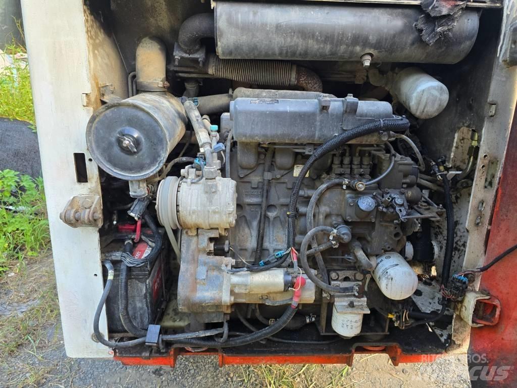 Bobcat S 205 滑移装载机