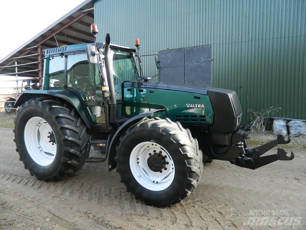 Valtra 8550 拖拉机/农用车