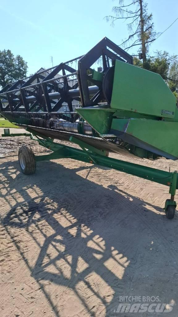 John Deere 2256 联合收割机