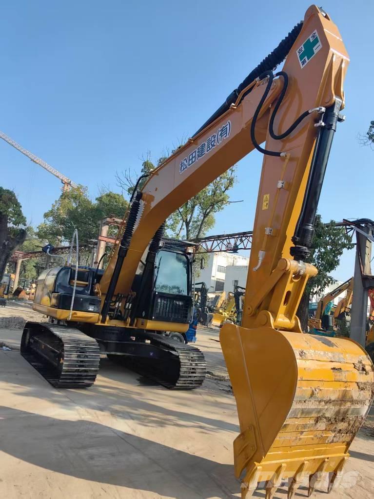 CAT 320 D2L 履带挖掘机