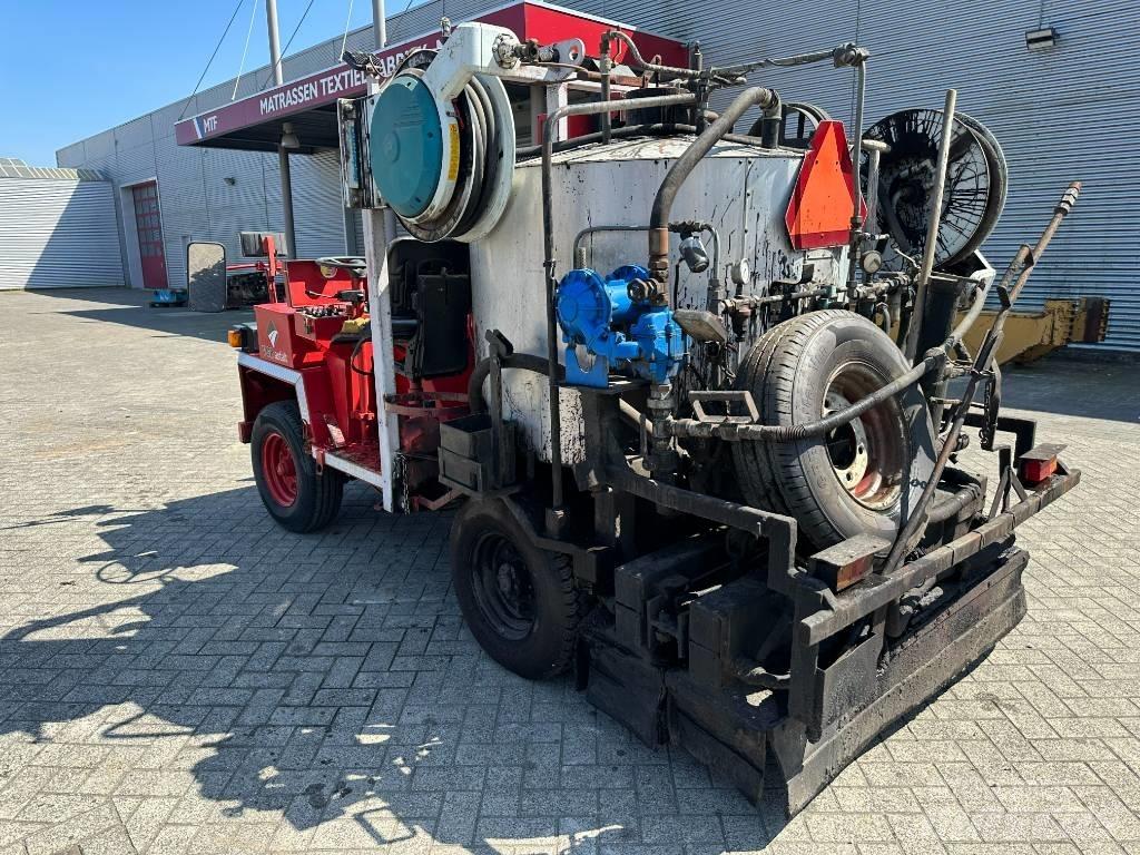 Burtec TSM 1000 L 沥青喷洒机