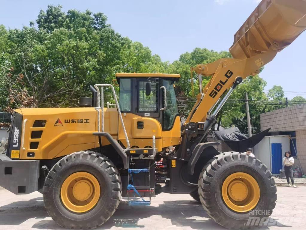 SDLG 958f 轮式装载机
