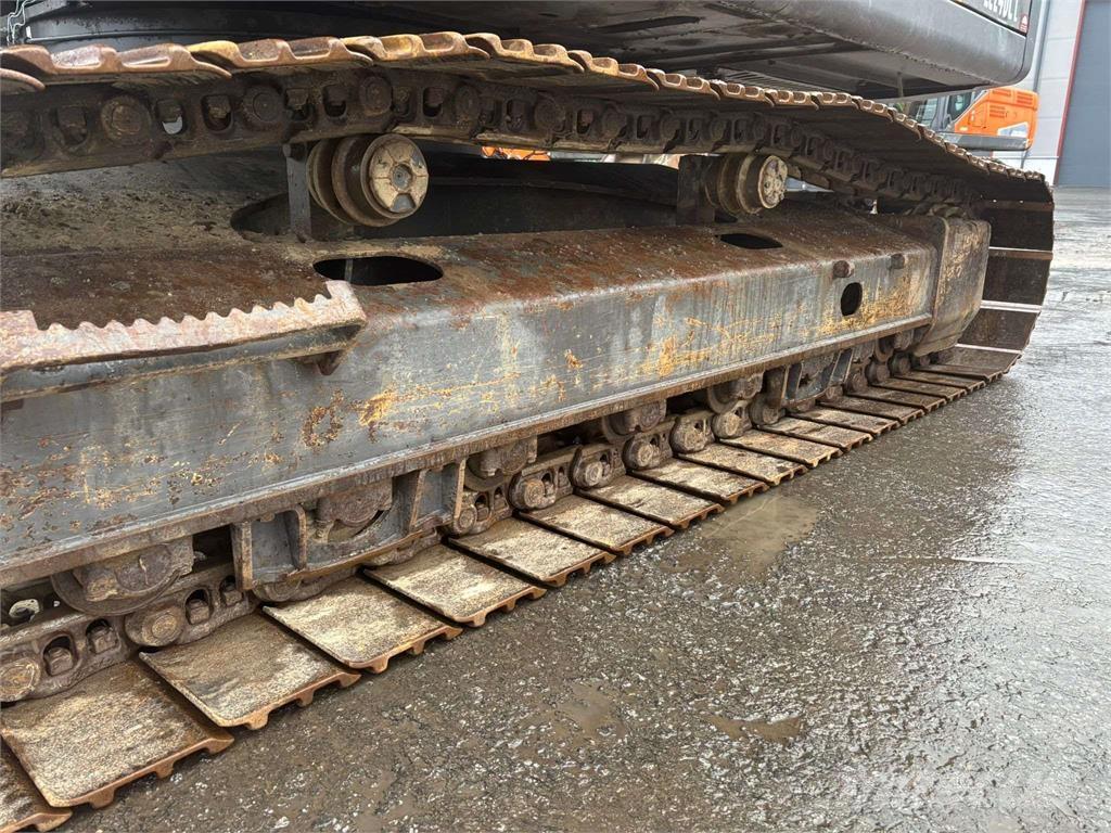 Volvo EC240 CL 履带挖掘机