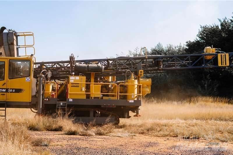 Atlas Copco DM30 钻孔机