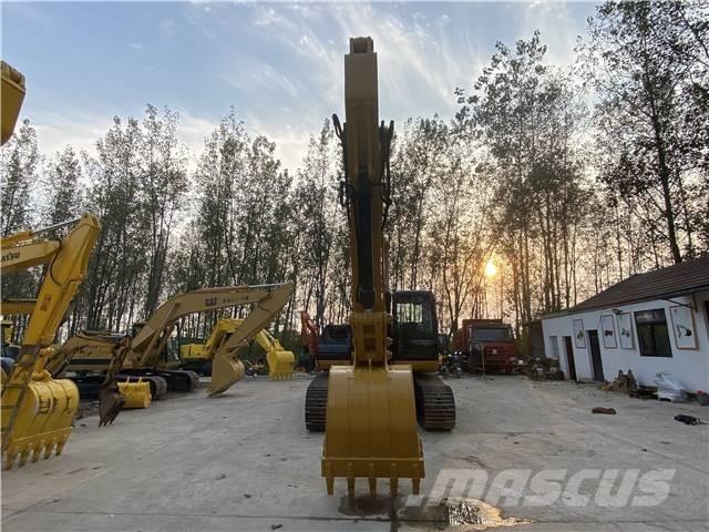 CAT 320D 履带挖掘机