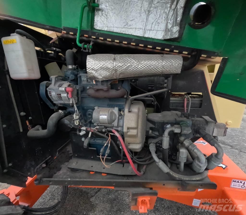 JLG 340 AJ 曲臂高空工作平台