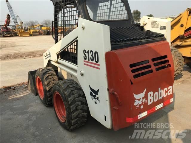 Bobcat S 130 滑移装载机