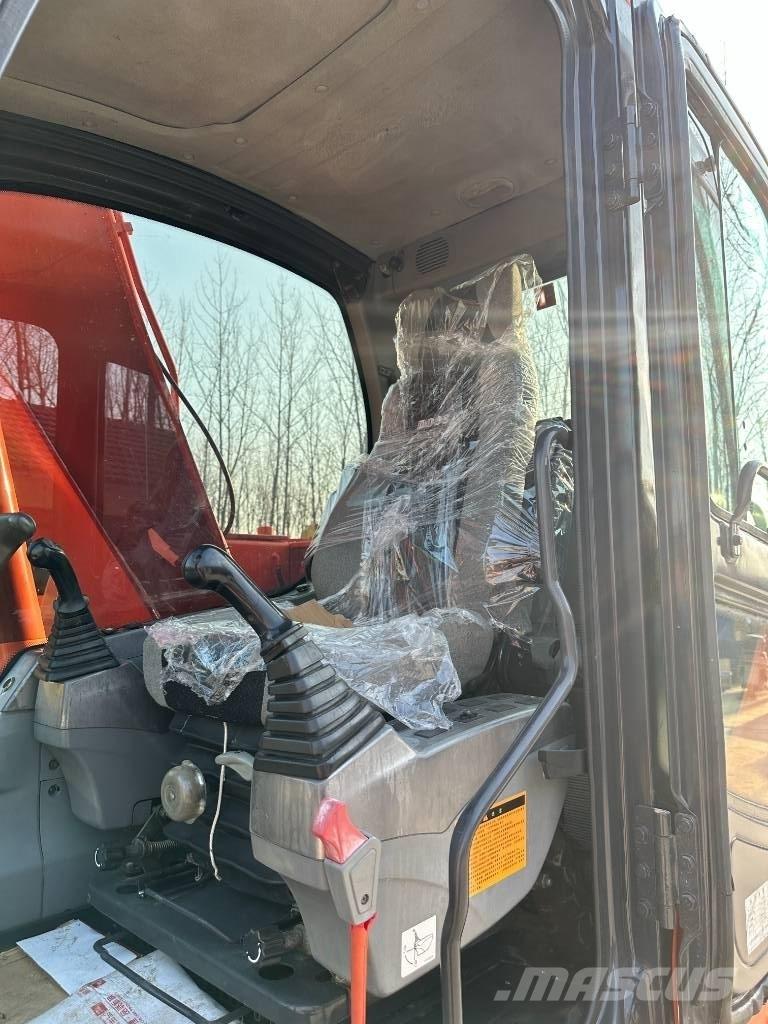 Doosan DX140 履带挖掘机