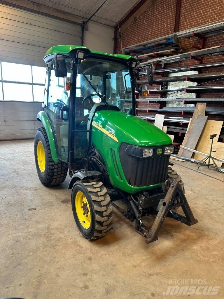 John Deere 3720 拖拉机/农用车