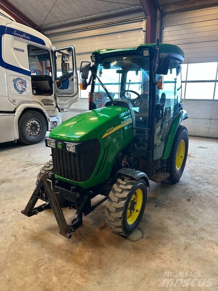 John Deere 3720 拖拉机/农用车