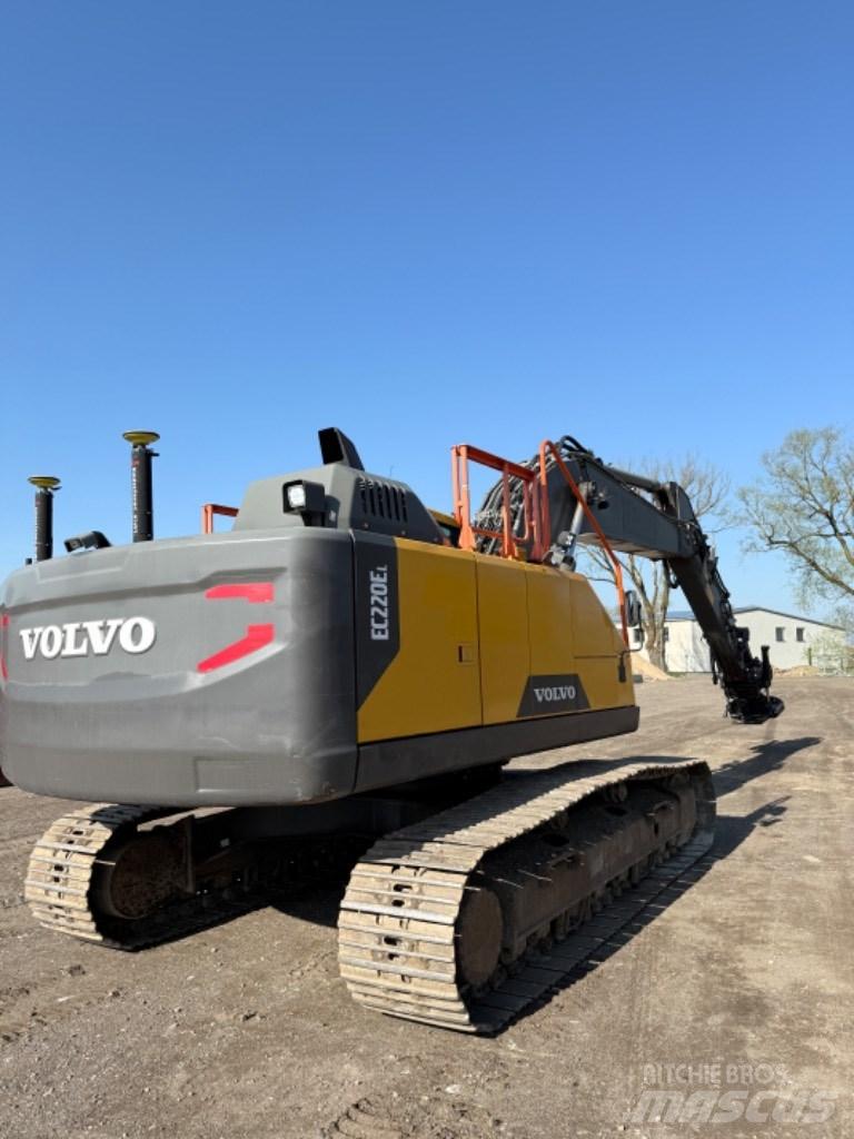 Volvo EC 220 EL 履带挖掘机