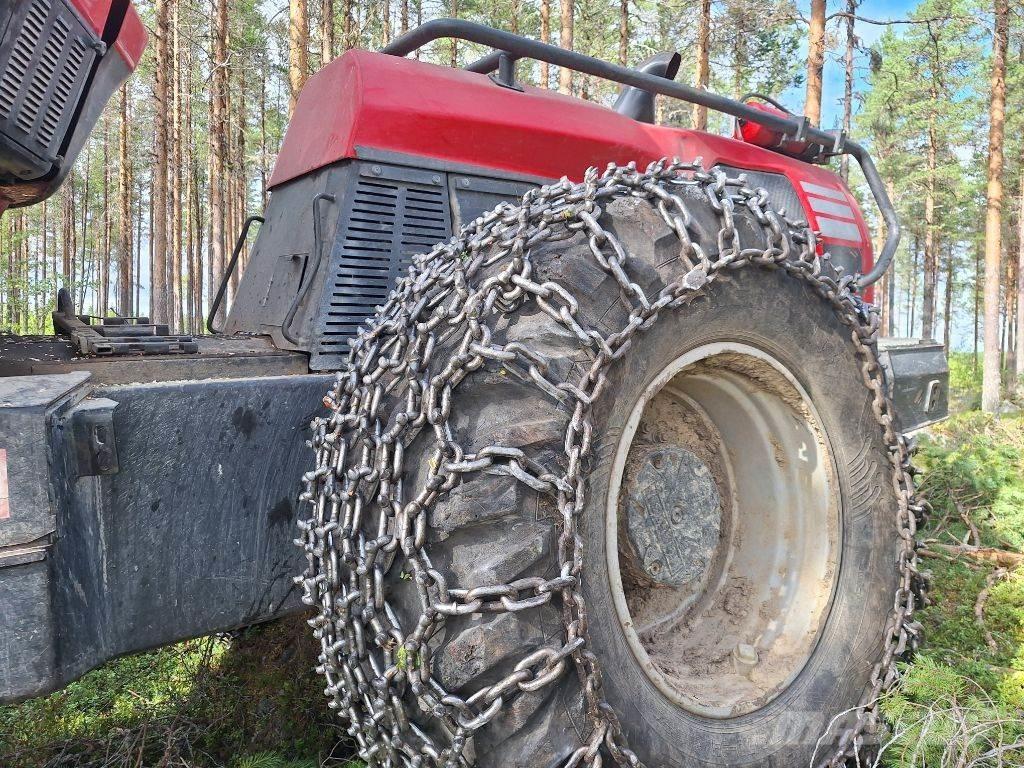 Komatsu 951 / S132 收割机