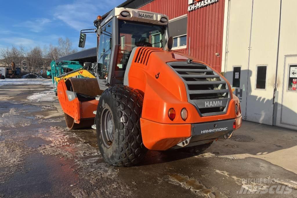 Hamm H16 单轮压路机