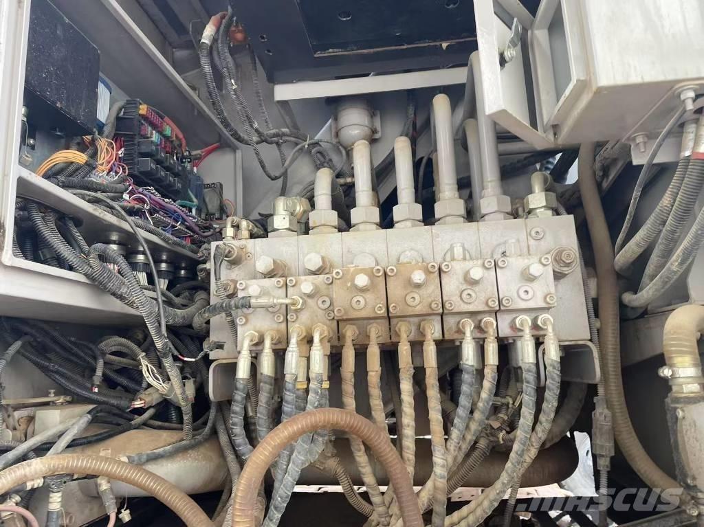 Zoomlion 90 Ton 越野轮胎起重机︳越野吊︳越野起重机︳移动式起重机