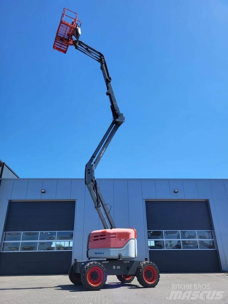 SkyJack SJ 46AJ 曲臂高空工作平台