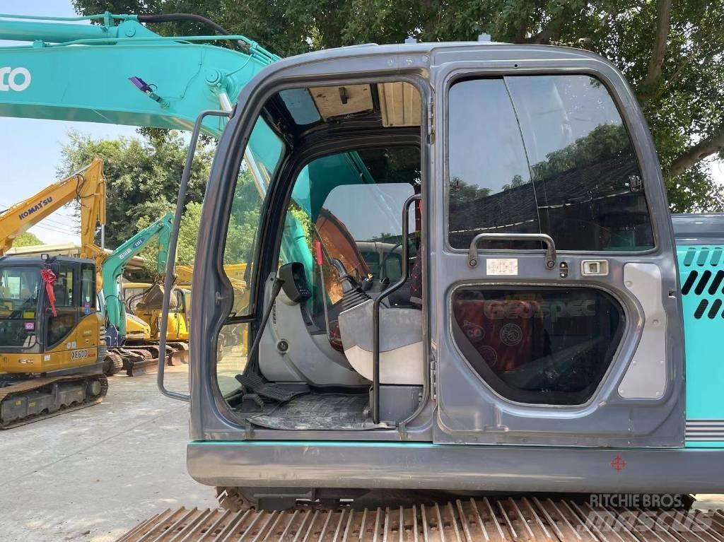 Kobelco SK130-8 中型挖掘机