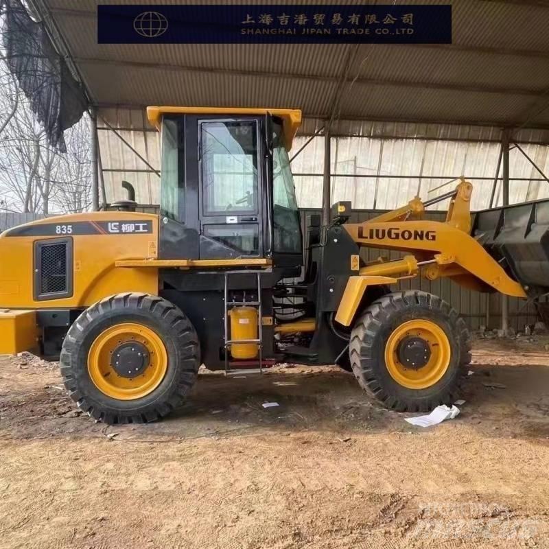 LiuGong CLG 835 轮式装载机