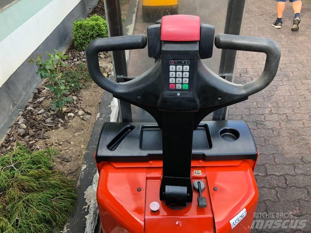 BT S10 V-3267 手托盘堆垛机