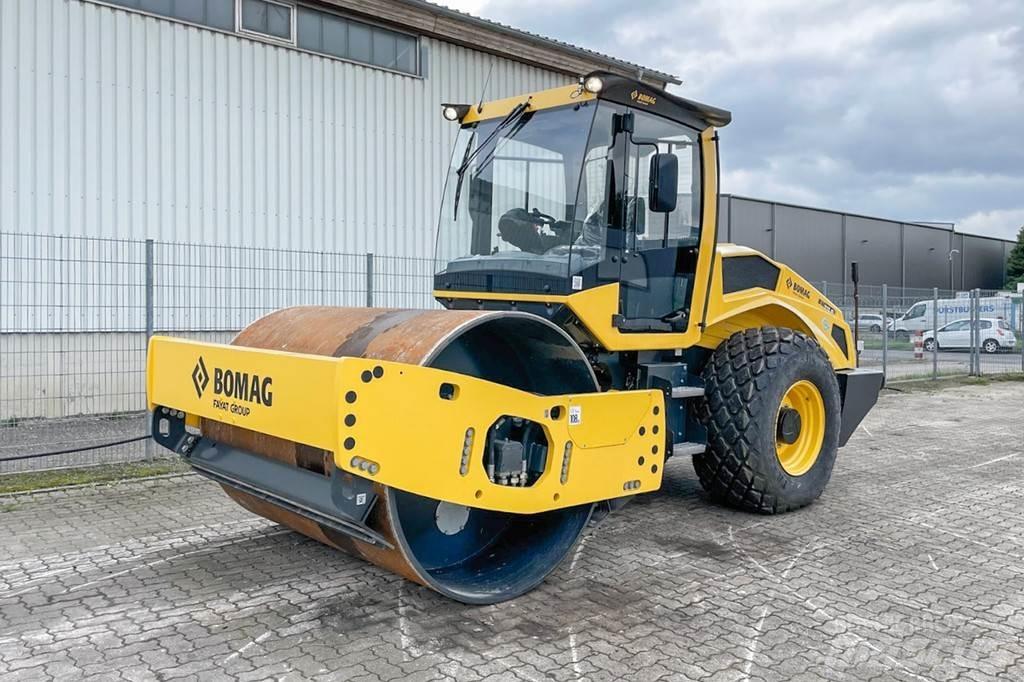 Bomag BW 213 D-5 单轮压路机