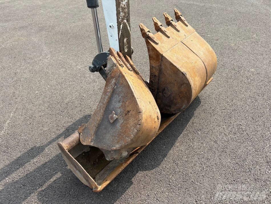 Neuson 38 Z 3 RD 小型挖掘机