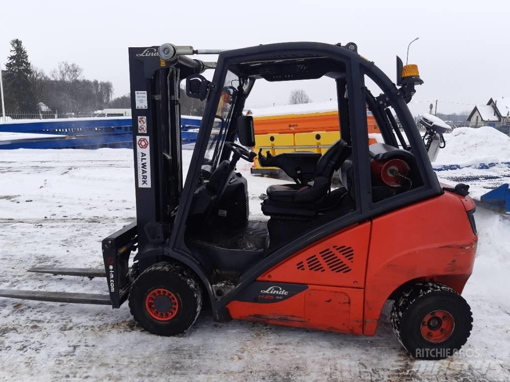 Linde H 25 T 天然气叉车