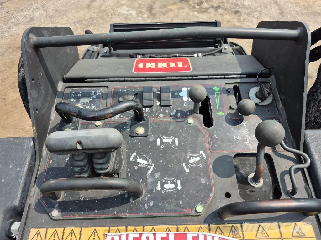 Toro TX1000 滑移装载机